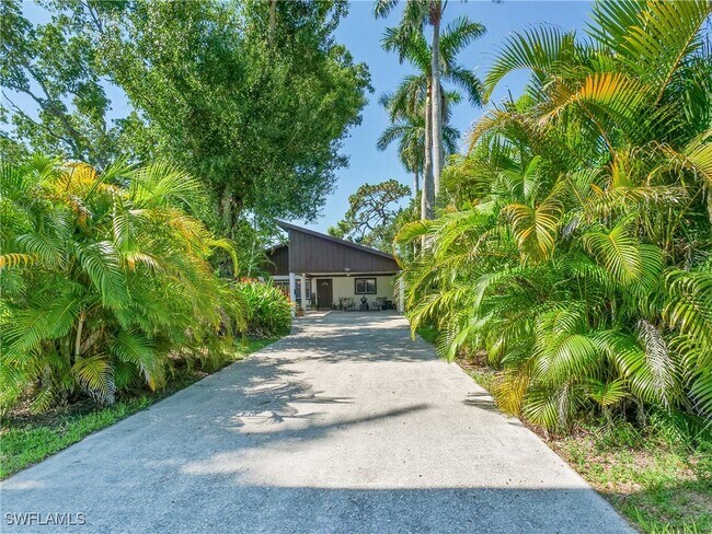 property at 1536 Alhambra Dr