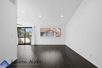 18144 American Beauty Dr in Santa Clarita, CA - Building Photo - Building Photo