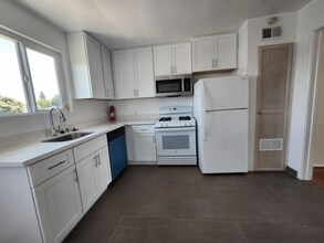 4300 Market St, Unit C in Oakland, CA - Foto de edificio - Building Photo