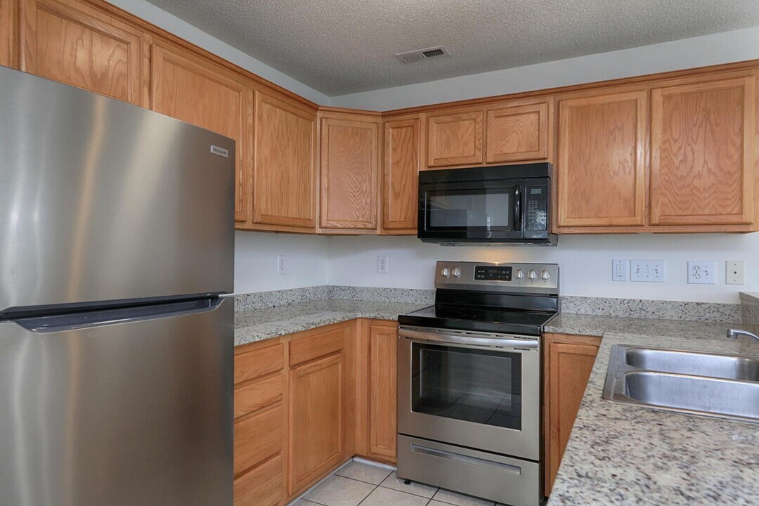 163 Springwood Ln in Mooresville, NC - Building Photo