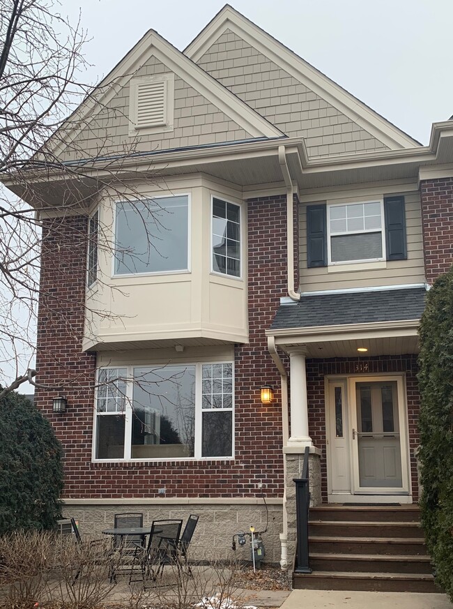 property at 1530 Zarthan Avenue South