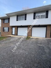 7181 Holland Ln in Chattanooga, TN - Building Photo - Building Photo