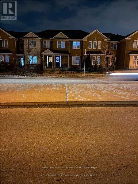 99 Staines Rd in Toronto, ON - Building Photo
