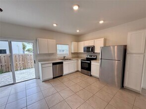 235 NE 3rd Ave in Florida City, FL - Building Photo - Building Photo