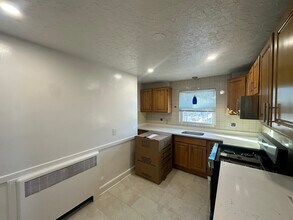 5 Bishop Rd, Unit 4 in Quincy, MA - Building Photo - Building Photo