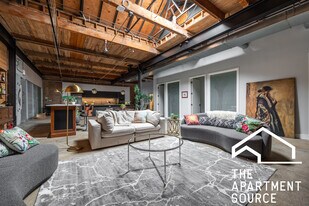 3134 W Carroll Ave in Chicago, IL - Building Photo