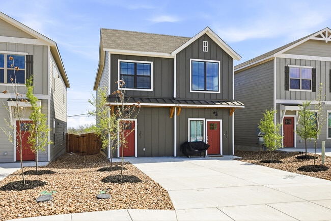 10239 Briarwood Nook in San Antonio, TX - Foto de edificio - Building Photo