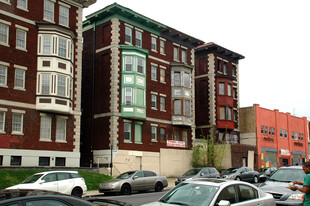 4726 Chestnut St Apartments