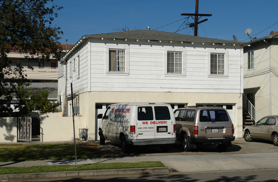 1109 E Acacia Ave in Glendale, CA - Building Photo