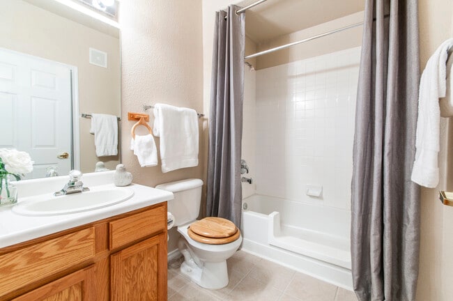 3960 Riviera Grove, Unit Unit 101 in Colorado Springs, CO - Building Photo - Building Photo