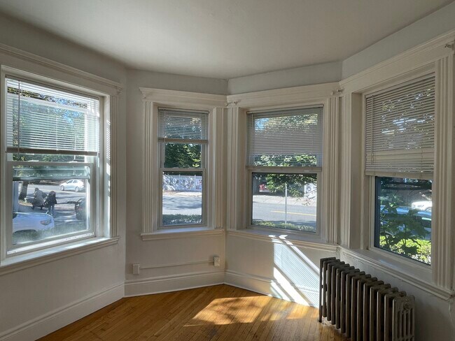 92 Kirkland St, Unit 2 in Cambridge, MA - Building Photo - Building Photo