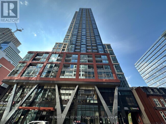 property at 108-108 Peter St