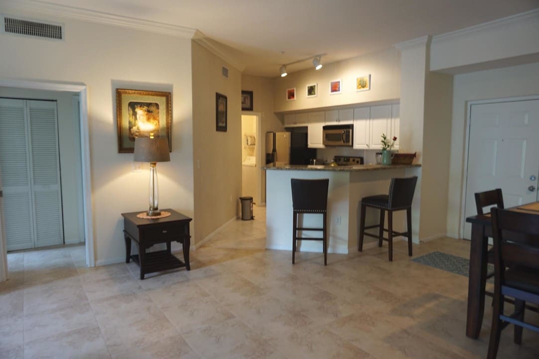 11770 St Andrews Place-Unit -303 in Wellington, FL - Building Photo