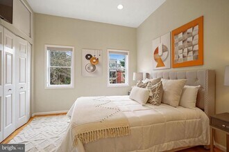 468 Ridge St NW in Washington, DC - Building Photo - Building Photo