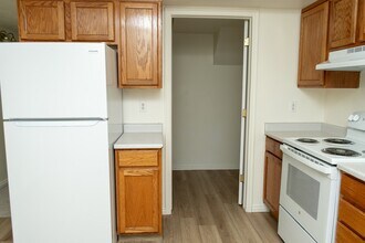 137 S 400 W in Hyrum, UT - Building Photo - Building Photo