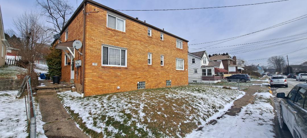 509 Chestnut St in Springdale, PA - Building Photo
