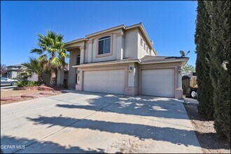 452 Emerald Pass Ave in Horizon City, TX - Building Photo - Building Photo