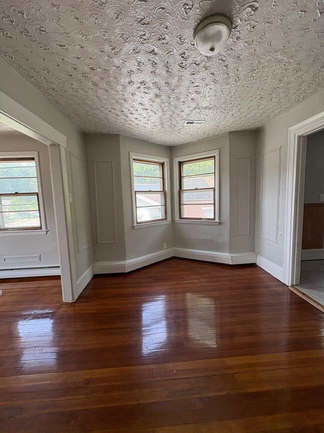 93 Wharton Pl, Unit 2 in West Haven, CT - Building Photo - Building Photo