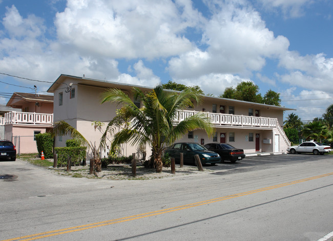 1500 SW 5th Pl in Fort Lauderdale, FL - Building Photo - Building Photo