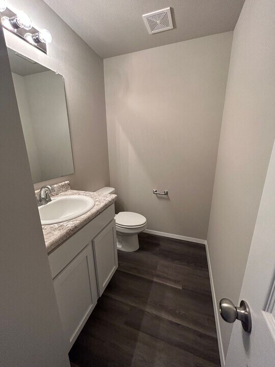 8104 Melody Ln in Fort Smith, AR - Building Photo