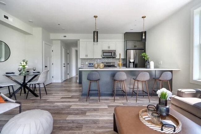 19 W Tremlett St in Boston, MA - Building Photo - Building Photo