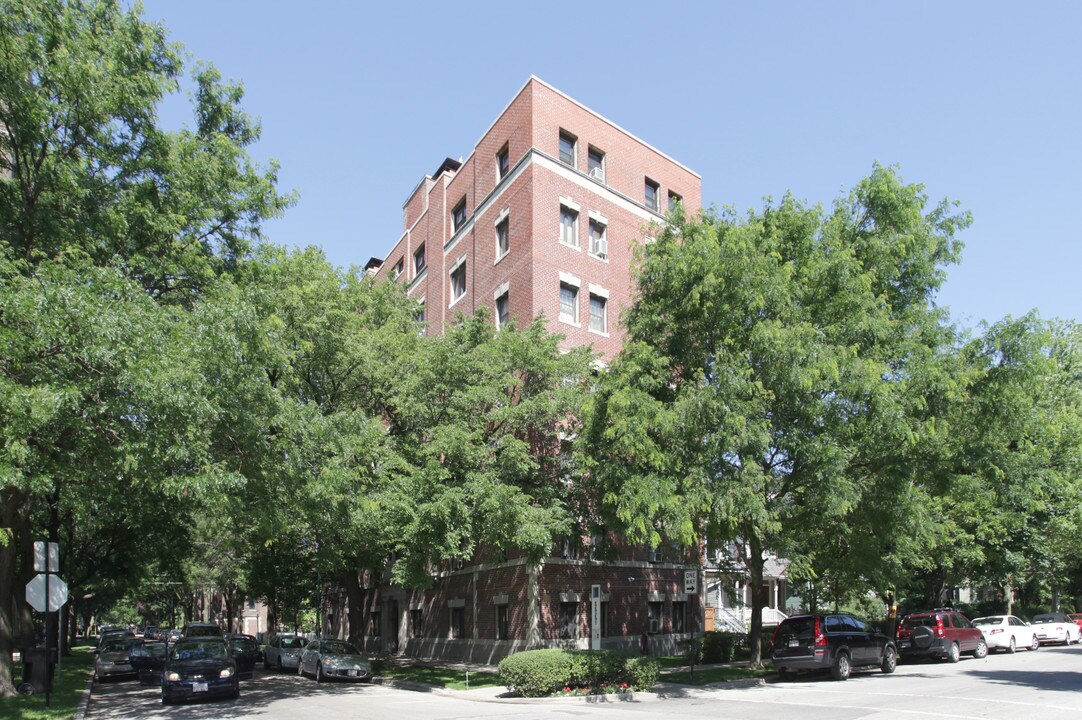 1330-1332 E 56th St in Chicago, IL - Building Photo