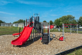 Villas at Fox Pointe in Reedsburg, WI - Foto de edificio - Other