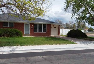 2201 12th St in Greeley, CO - Building Photo