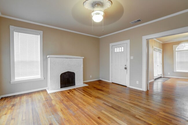 2106 Laurel St in Texarkana, AR - Building Photo - Building Photo