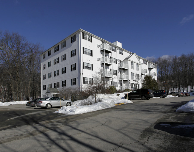 Liberty Place Apartments in Leominster, MA - Building Photo - Building Photo