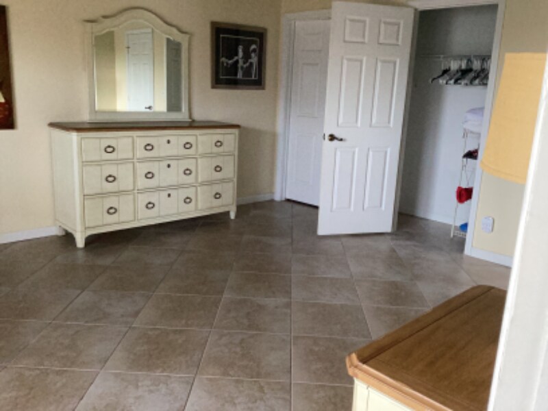 4273 NE Skyline Dr-Unit -1 in Jensen Beach, FL - Building Photo