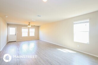 8511 Bunting Pl in San Antonio, TX - Foto de edificio - Building Photo