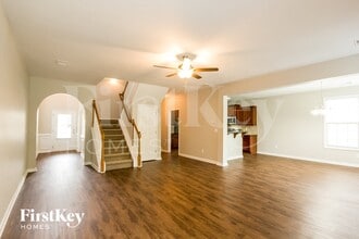 5779 Chatham Cir NW in Norcross, GA - Foto de edificio - Building Photo