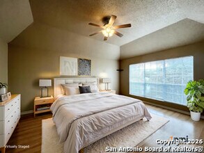 906 Cap Stone in San Antonio, TX - Building Photo - Building Photo