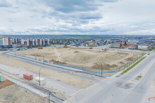 204 Lucas NW in Calgary, AB - Building Photo