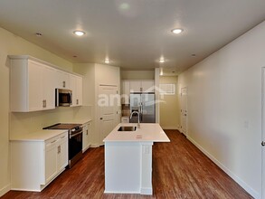 3427 N Delta St in Eagle Mountain, UT - Foto de edificio - Building Photo