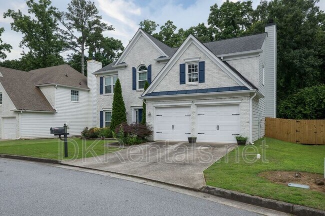 1404 Wickenby Ct in Dunwoody, GA - Building Photo - Building Photo