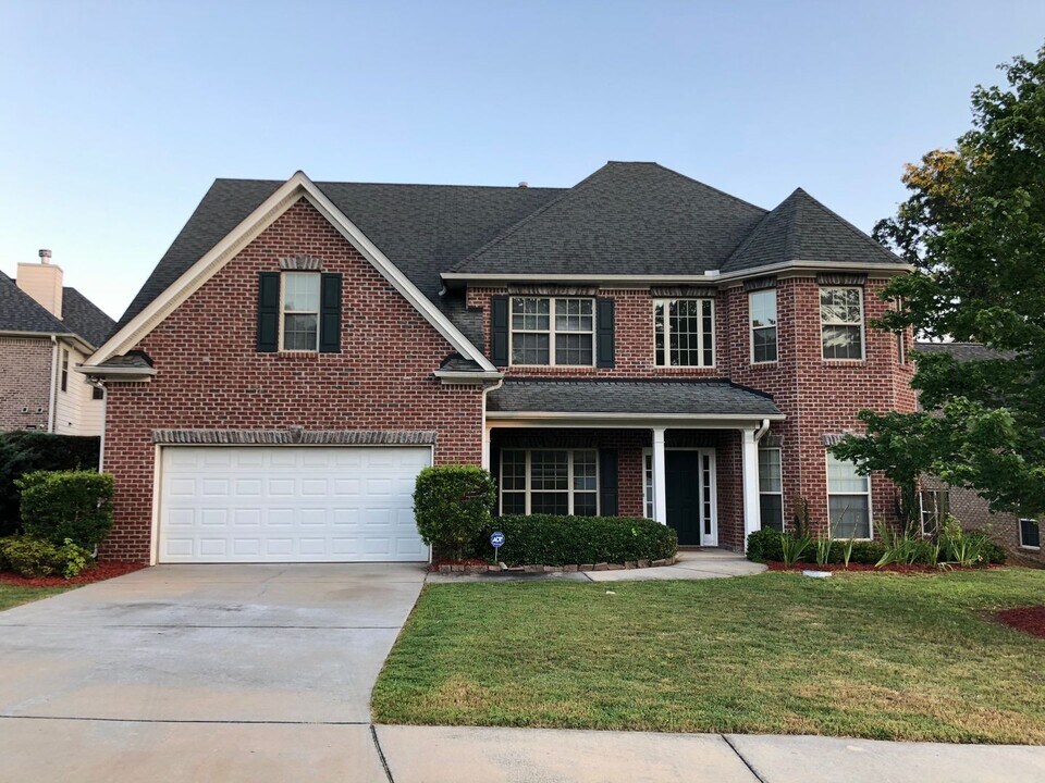 140 Riverstone Dr in Covington, GA - Building Photo