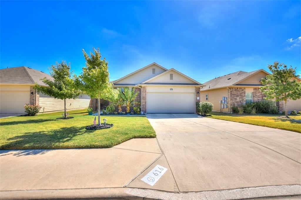 616 Donegal Ln in Georgetown, TX - Building Photo
