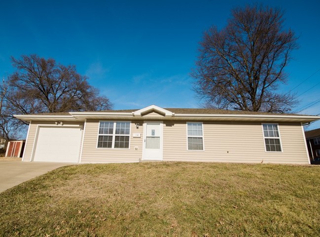 property at 1600 Marion Dr