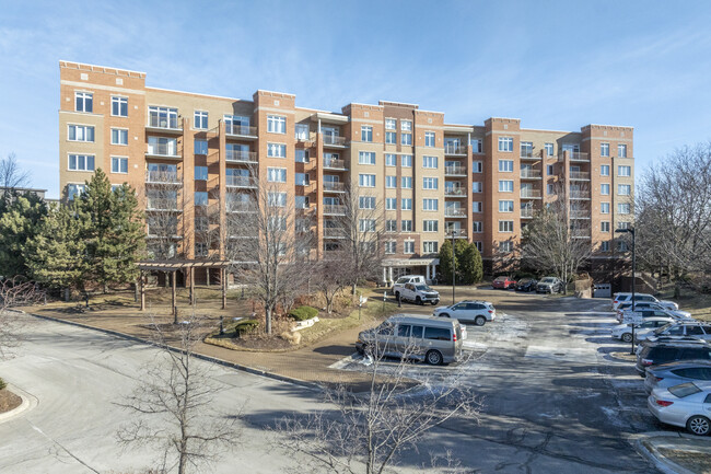 One North Beacon Place in La Grange, IL - Building Photo - Building Photo