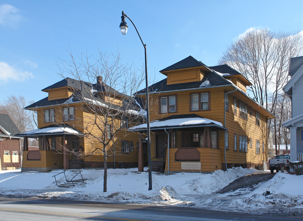 1580-1586 St. Paul St in Rochester, NY - Building Photo