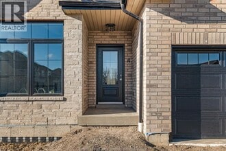 164 McLellan Ave in Amherstburg, ON - Building Photo - Building Photo