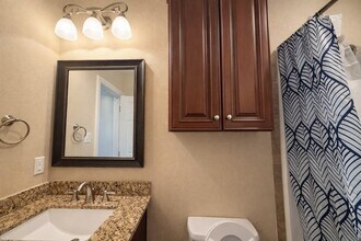 811 S Wilson St in Kaufman, TX - Building Photo - Building Photo