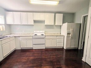 1552 Lombardy St in Houston, TX - Building Photo - Building Photo