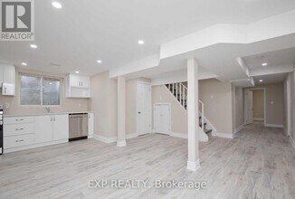 4 Goodwood Rd in Brampton, ON - Building Photo - Building Photo