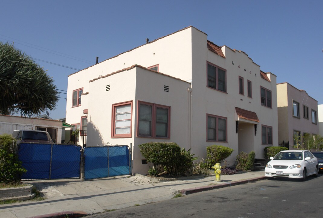 5355 Monroe St in Los Angeles, CA - Building Photo