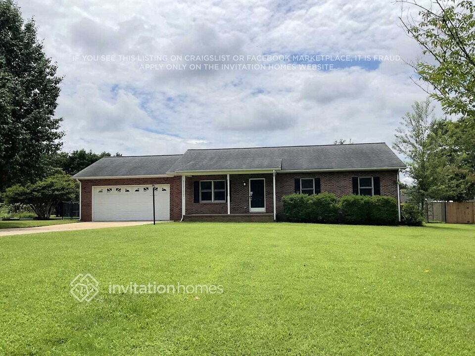 115 Doe Trail Ln in Statesville, NC - Building Photo
