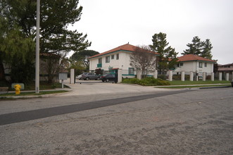 Heywood Place in Simi Valley, CA - Building Photo - Building Photo