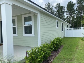 172 Sawgrass Dr in Yulee, FL - Building Photo - Building Photo